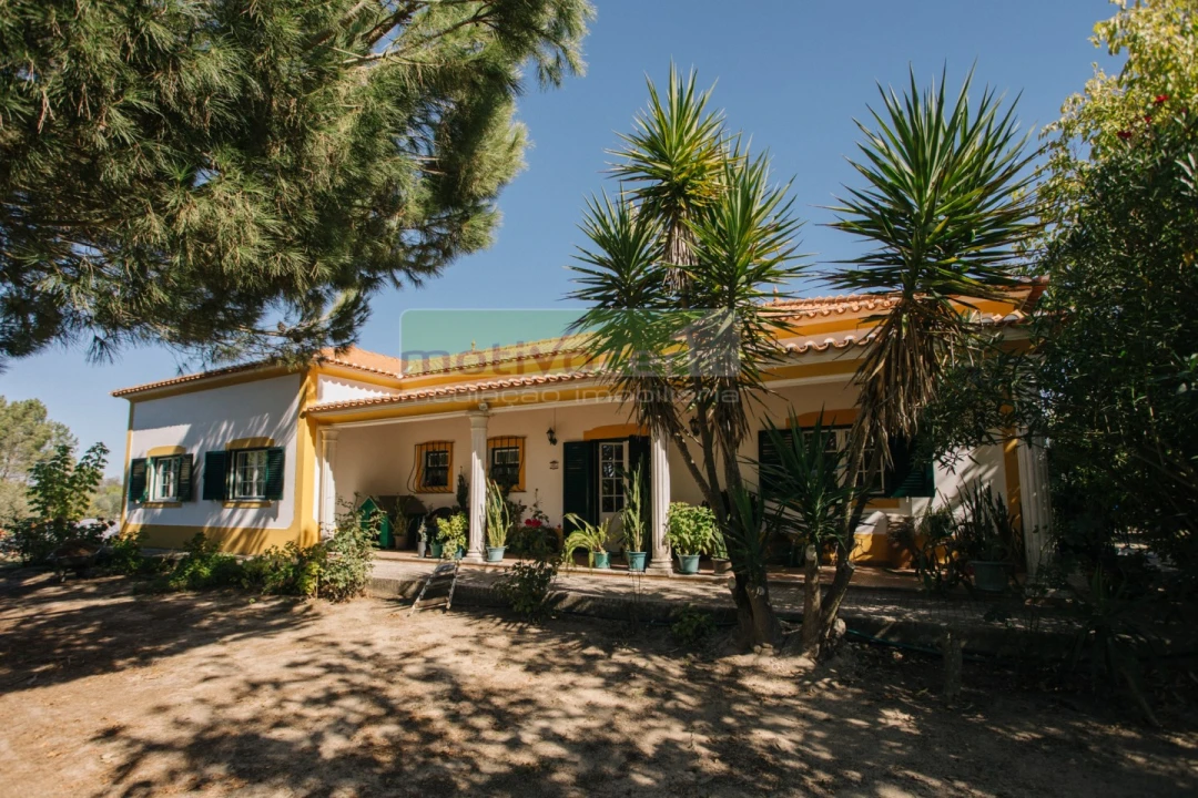 Moradia T4 para Venda em Coruche, Fajarda e Erra Foto 2