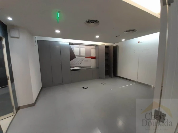 Loja para Arrendamento em Sé Nova, Santa Cruz, Almedina e São Bartolomeu Foto 8