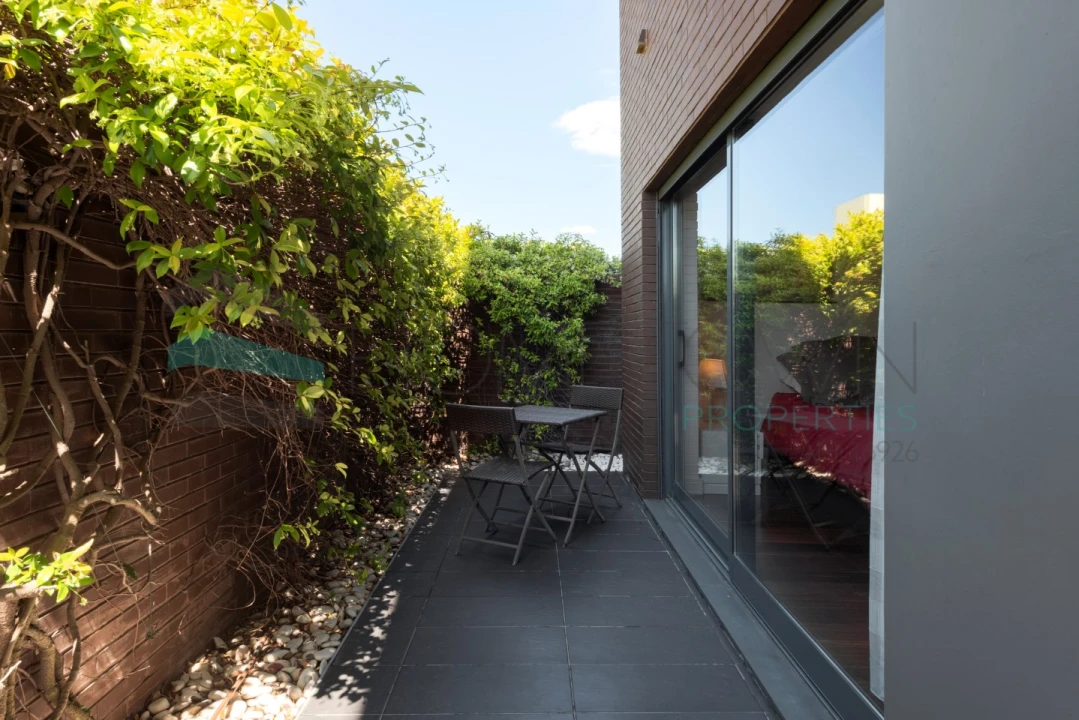 Apartamento T1 para Venda em Quarteira Foto 17