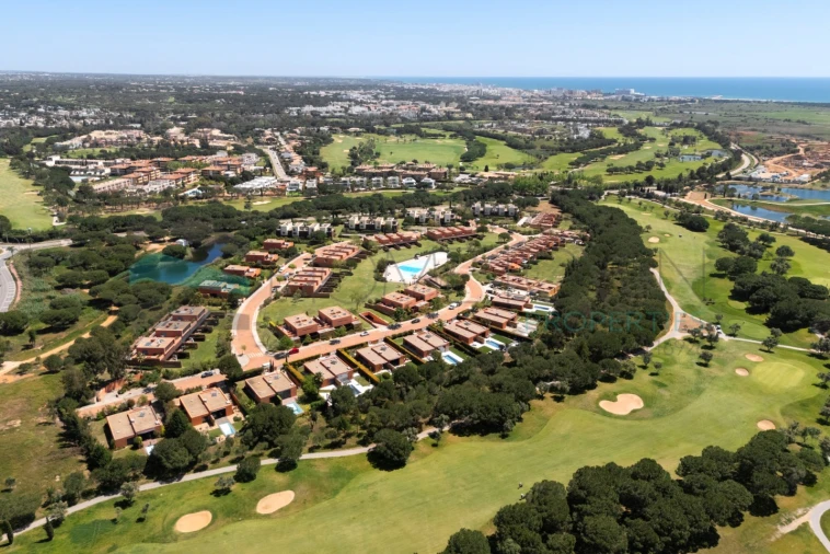 Apartamento T1 para Venda em Quarteira Foto 15