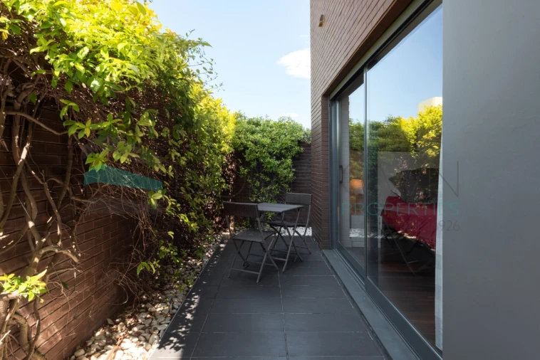 Apartamento T1 para Venda em Quarteira Foto 17