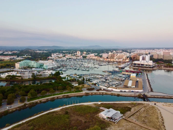 Apartamento T1 para Venda em Quarteira Foto 25