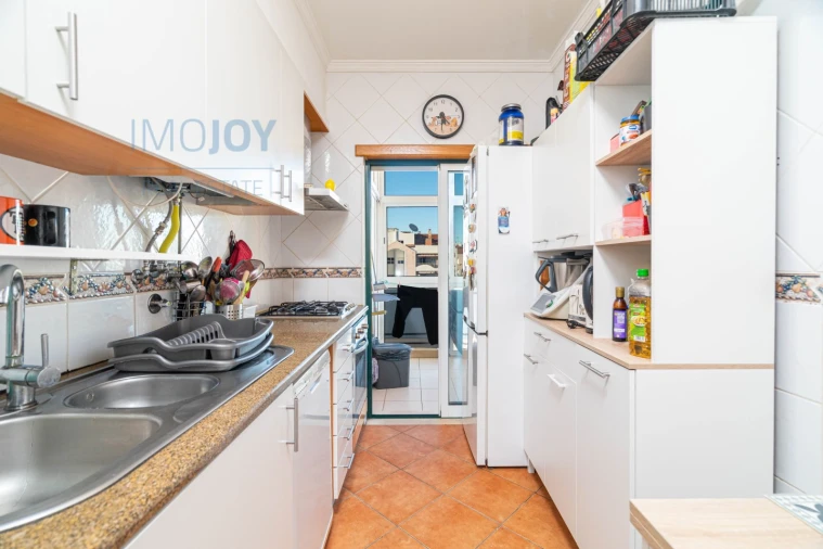 Apartamento T3 para Venda em Portimão Foto 6