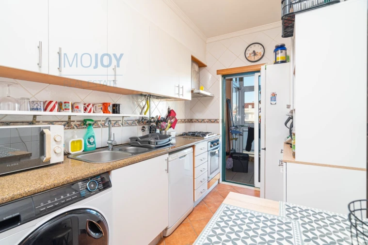 Apartamento T3 para Venda em Portimão Foto 7