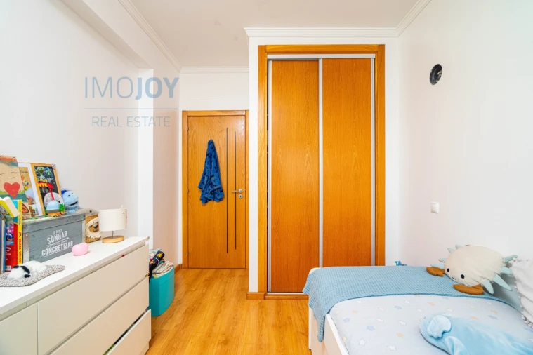 Apartamento T3 para Venda em Portimão Foto 17