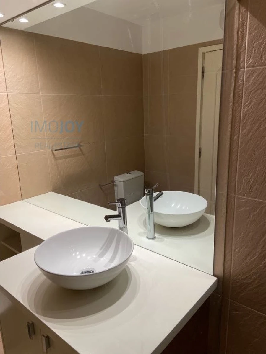 Apartamento T2 para Arrendamento em Aldoar, Foz do Douro e Nevogilde Foto 6