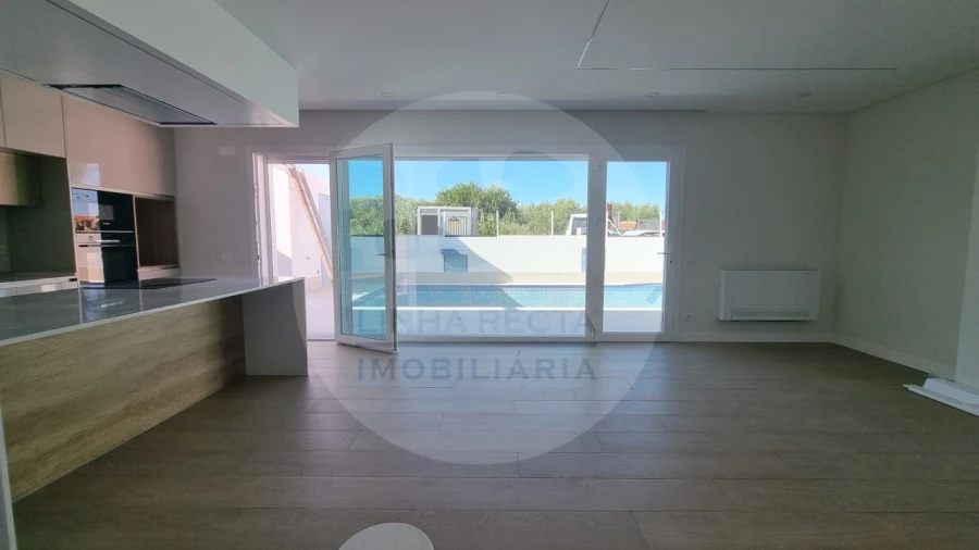 Moradia T4 para Venda em Azeitão (São Lourenço e São Simão)