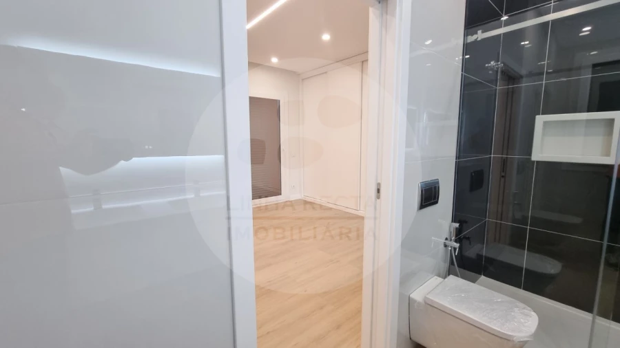 Moradia T4 para Venda em Azeitão (São Lourenço e São Simão) Foto 20