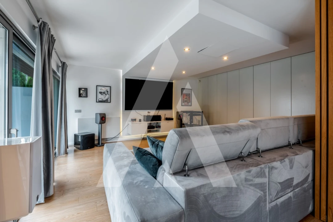 Moradia T4 para Venda em Santa Joana Foto 23