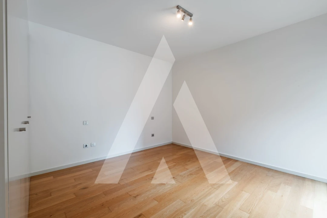 Moradia T4 para Venda em Santa Joana Foto 35