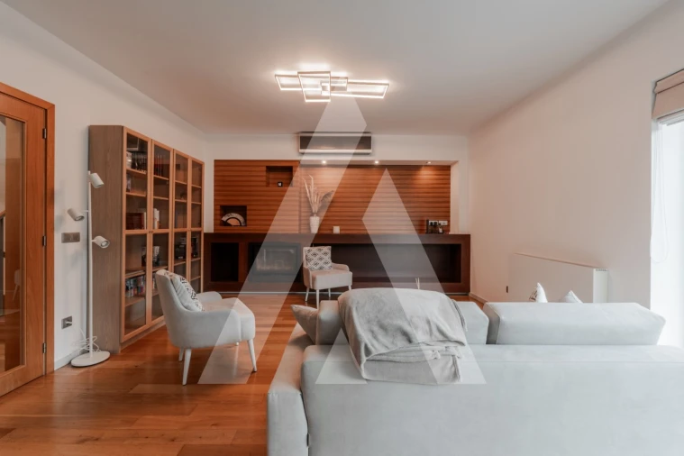 Moradia T4 para Venda em Santa Joana Foto 10