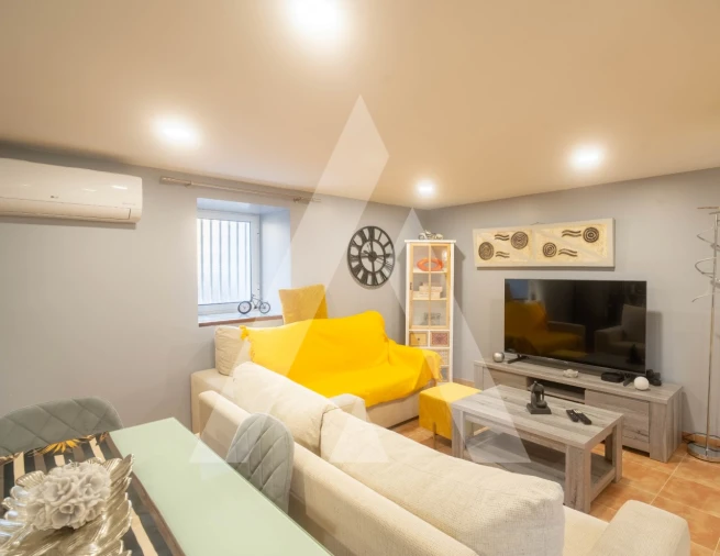 Moradia T2 para Venda em Poiares (Santo Andre)