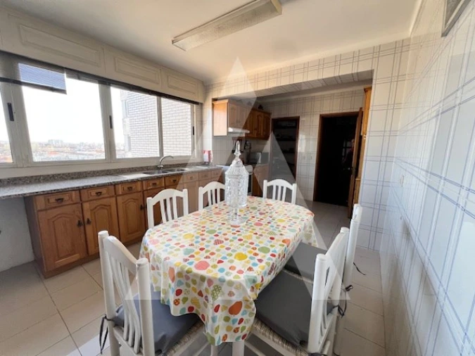 Apartamento T4 para Arrendamento em Glória e Vera Cruz Foto 15