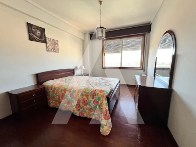 Apartamento T4 para Arrendamento em Glória e Vera Cruz Foto 21