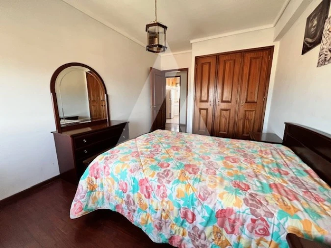 Apartamento T4 para Arrendamento em Glória e Vera Cruz Foto 26