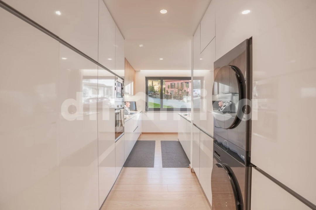 Apartamento T3 para Venda em Vila Nova de Famalicão e Calendário Foto 4