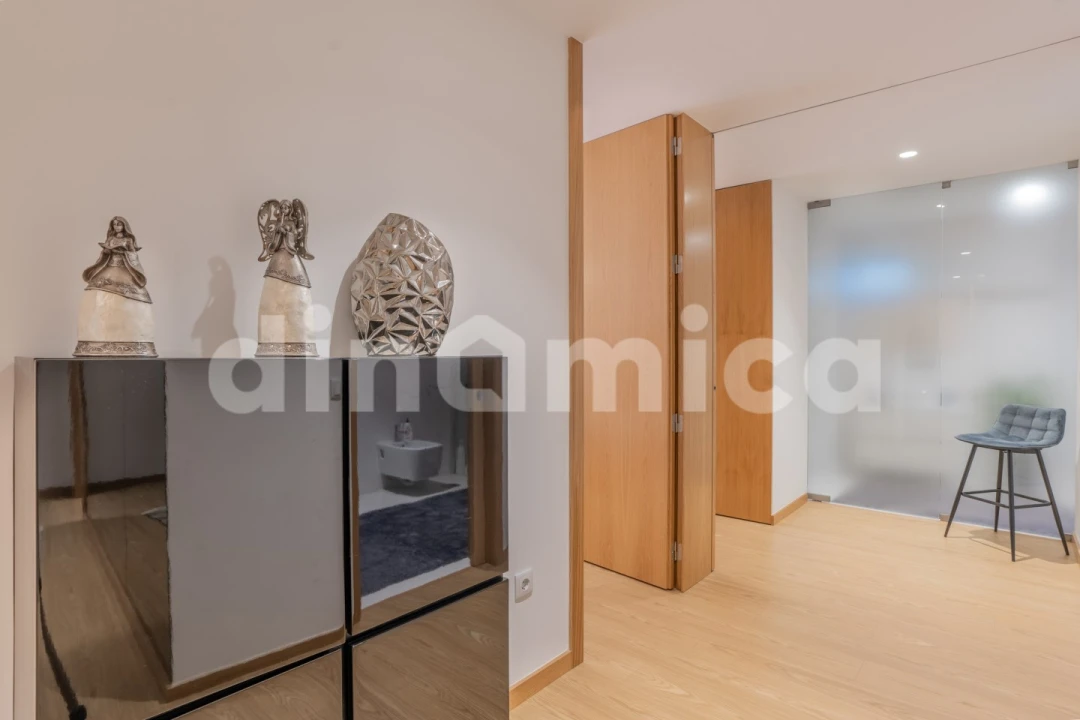 Apartamento T3 para Venda em Vila Nova de Famalicão e Calendário Foto 14