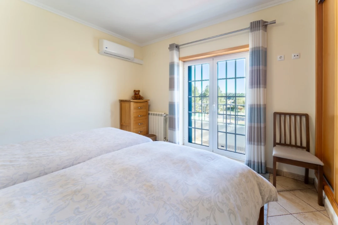 Moradia T4 para Venda em Nadadouro Foto 44