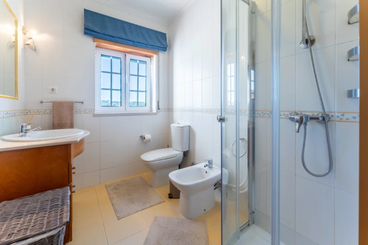 Moradia T4 para Venda em Nadadouro Foto 13