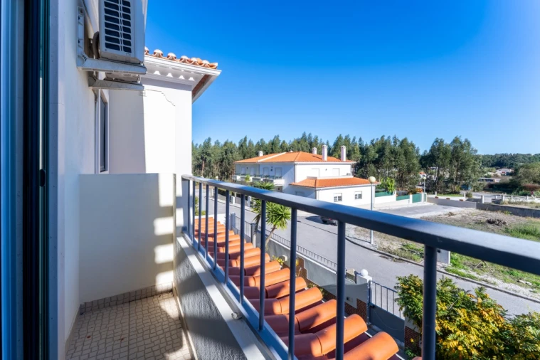 Moradia T4 para Venda em Nadadouro Foto 12