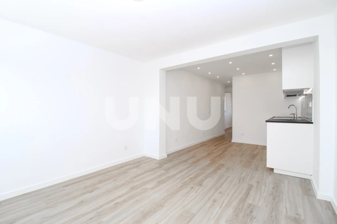 Apartamento T2 para Venda em Santa Iria de Azoia, São João da Talha e Bobadela Foto 4