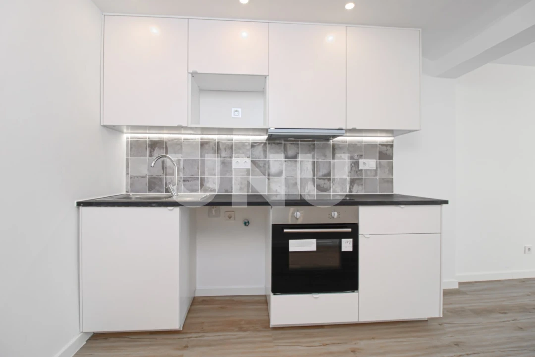 Apartamento T2 para Venda em Santa Iria de Azoia, São João da Talha e Bobadela Foto 2