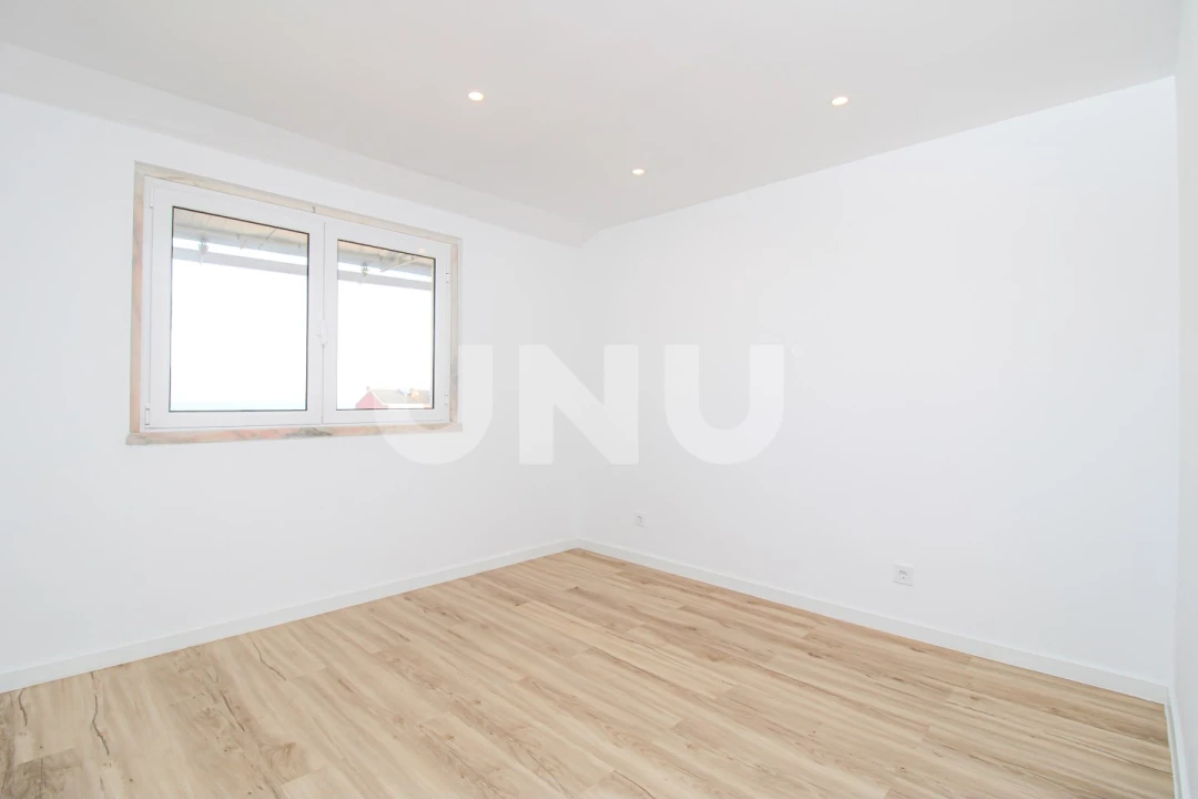 Apartamento T2 para Venda em Santa Iria de Azoia, São João da Talha e Bobadela Foto 10