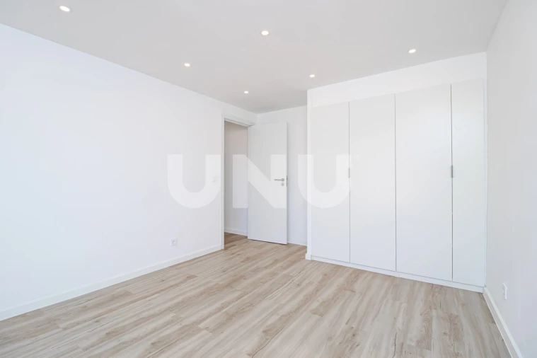 Apartamento T2 para Venda em Santa Iria de Azoia, São João da Talha e Bobadela Foto 7