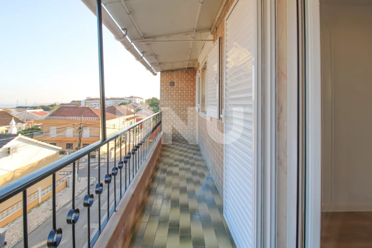 Apartamento T2 para Venda em Santa Iria de Azoia, São João da Talha e Bobadela Foto 8