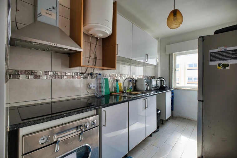 Apartamento T2 para Venda em Algés, Linda-A-Velha e Cruz Quebrada-Dafundo Foto 2