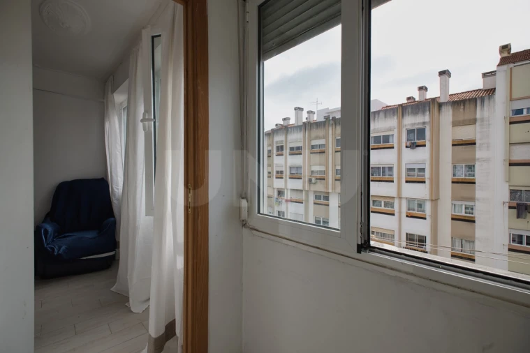 Apartamento T2 para Venda em Algés, Linda-A-Velha e Cruz Quebrada-Dafundo Foto 6