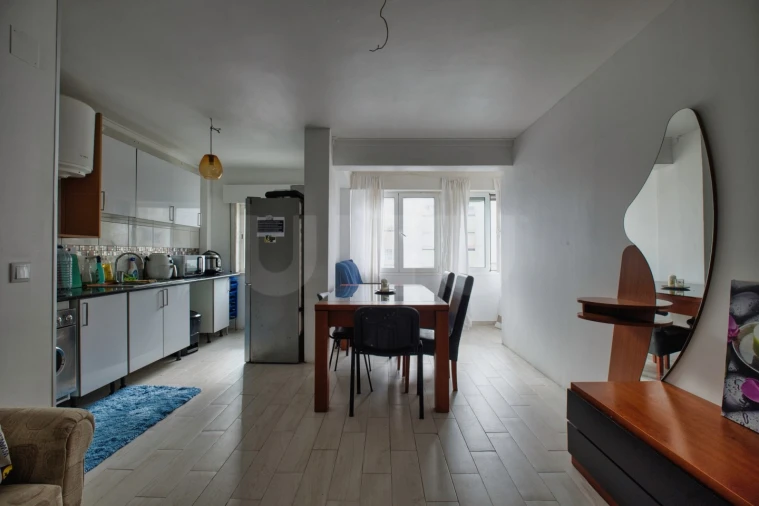 Apartamento T2 para Venda em Algés, Linda-A-Velha e Cruz Quebrada-Dafundo Foto 7