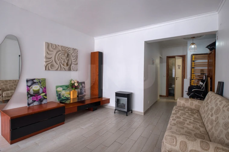 Apartamento T2 para Venda em Algés, Linda-A-Velha e Cruz Quebrada-Dafundo Foto 8