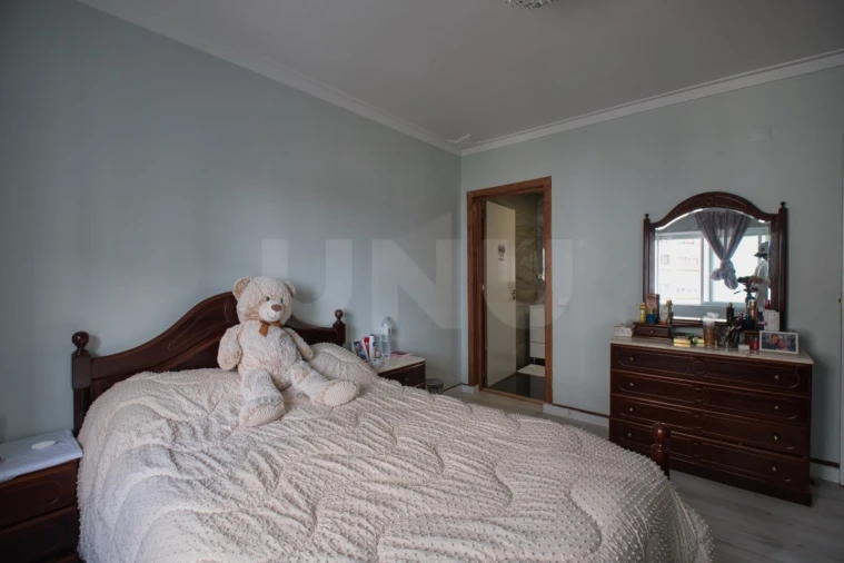 Apartamento T2 para Venda em Algés, Linda-A-Velha e Cruz Quebrada-Dafundo Foto 14