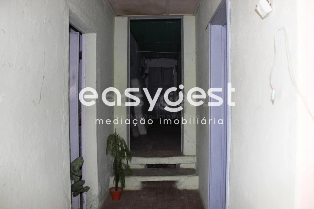 Moradia T2 para Venda em São João Baptista e Santa Maria dos Olivais Foto 4