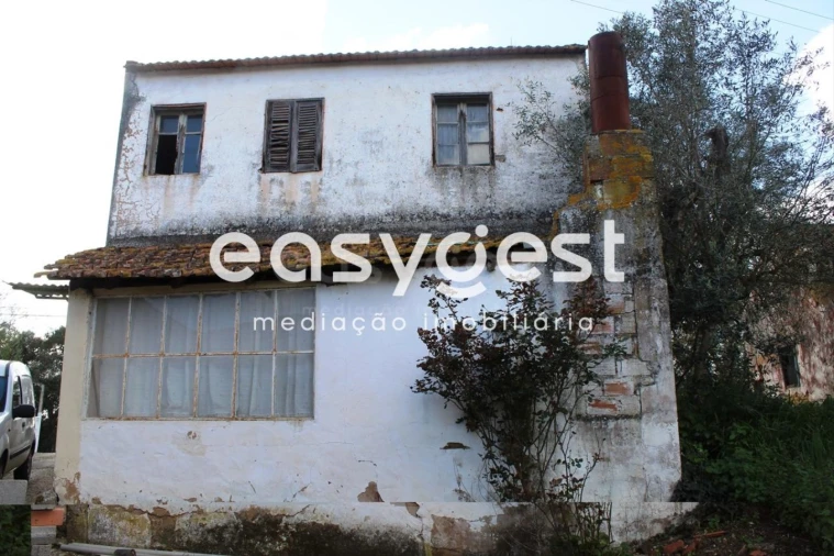 Moradia T2 para Venda em São João Baptista e Santa Maria dos Olivais Foto 2