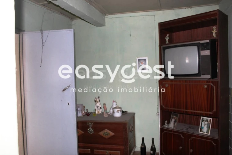 Moradia T2 para Venda em São João Baptista e Santa Maria dos Olivais Foto 6