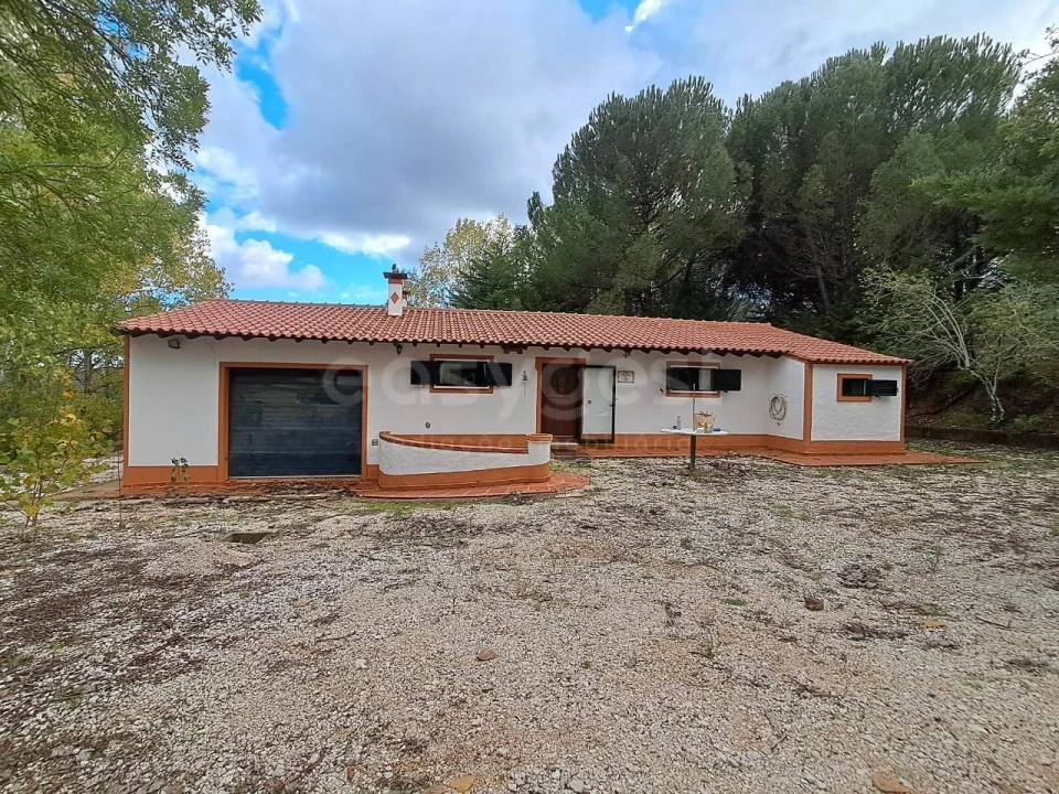 Moradia T2 para Venda em São Pedro de Tomar Foto 1