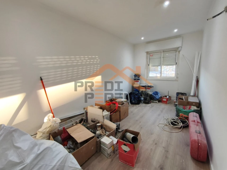 Apartamento T3 para Venda em Águas Livres Foto 12
