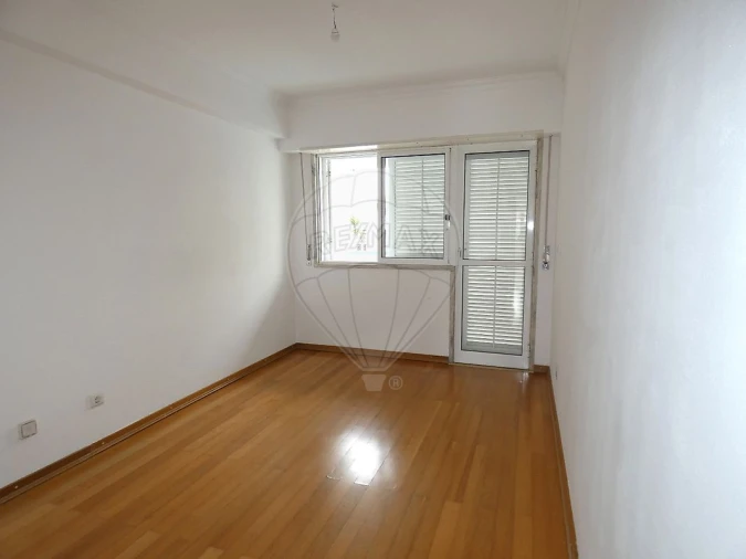 Apartamento T2 para Venda em Oeiras e São Julião da Barra, Paço de Arcos e Caxias Foto 7