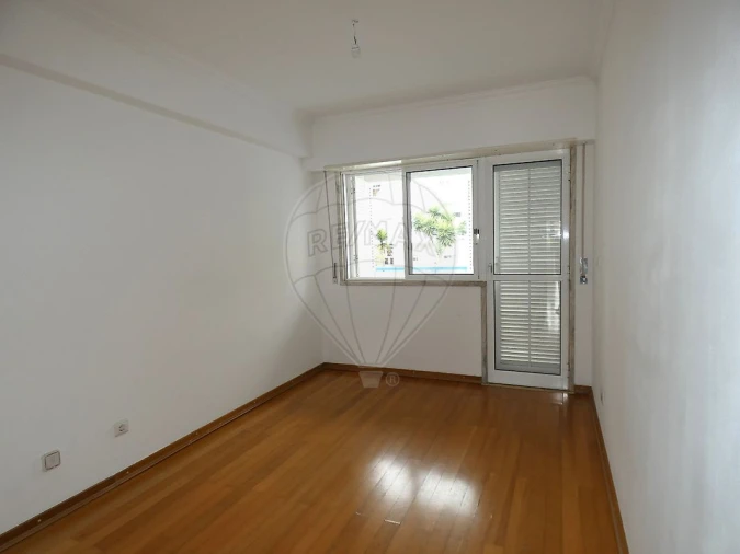 Apartamento T2 para Venda em Oeiras e São Julião da Barra, Paço de Arcos e Caxias Foto 8