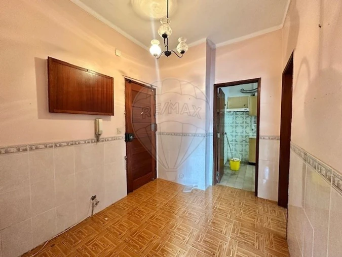 Apartamento T1 para Venda em Baixa da Banheira e Vale da Amoreira Foto 1