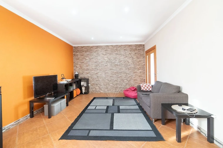 Moradia T4 para Venda em Nogueira do Cravo e Pindelo Foto 4