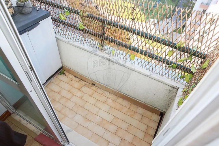 Apartamento T3 para Venda em Carregado e Cadafais Foto 12