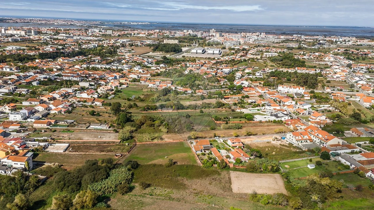 Moradia T4 para Venda em Santa Joana Foto 46