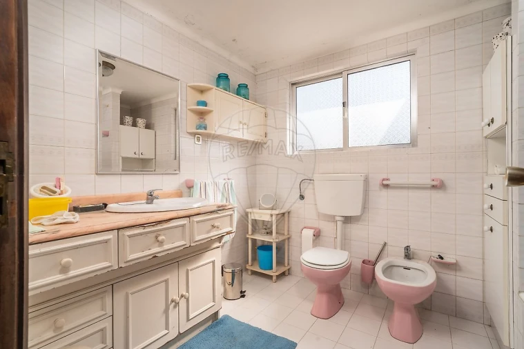 Moradia T4 para Venda em Santa Joana Foto 32