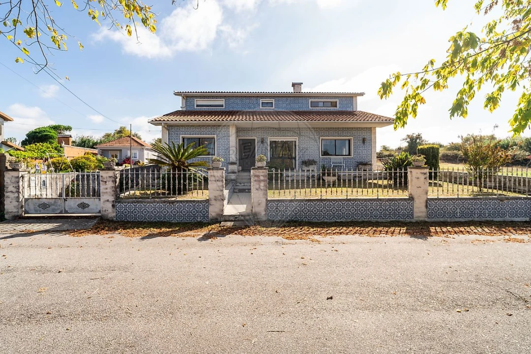 Moradia T4 para Venda em Santa Joana Foto 2