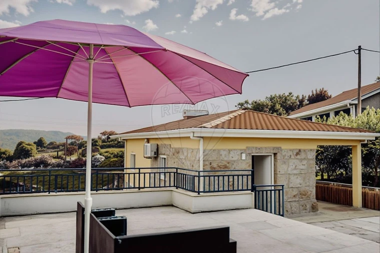 Moradia T2 para Venda em Várzea, Aliviada e Folhada Foto 3