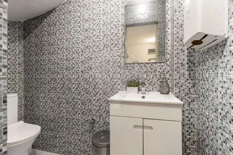 Loja para Arrendamento em Charneca de Caparica e Sobreda Foto 2