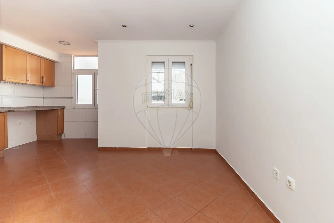 Apartamento T2 para Venda em Baixa da Banheira e Vale da Amoreira Foto 8